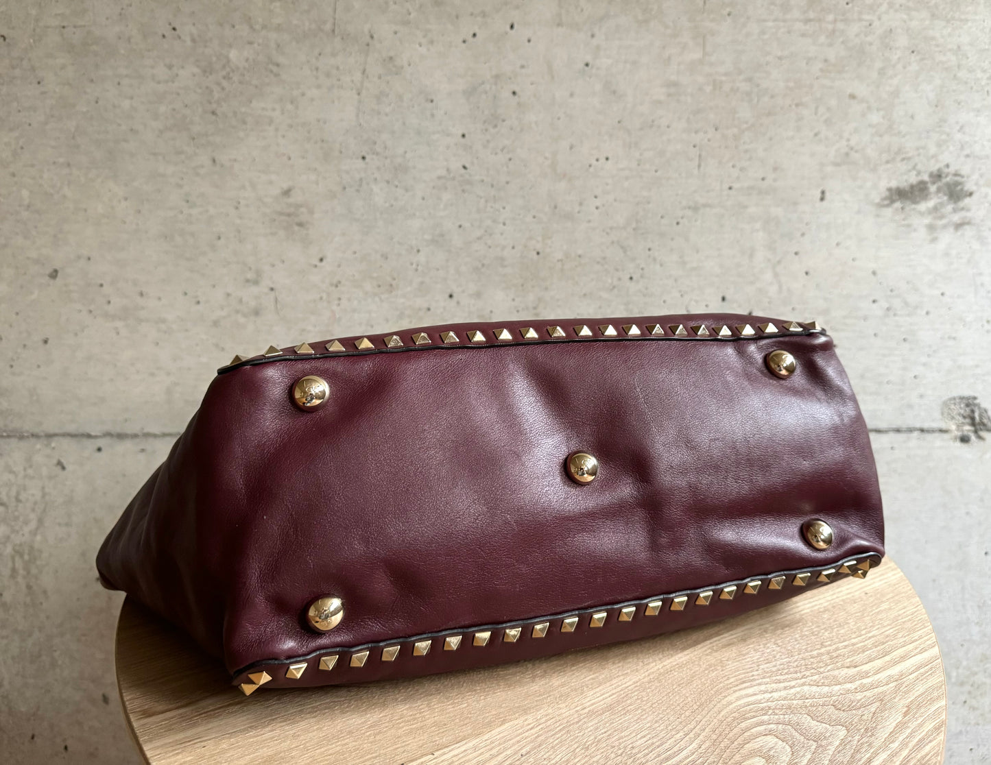VALENTINO GARAVANI Vitello Medium Rockstud Tote