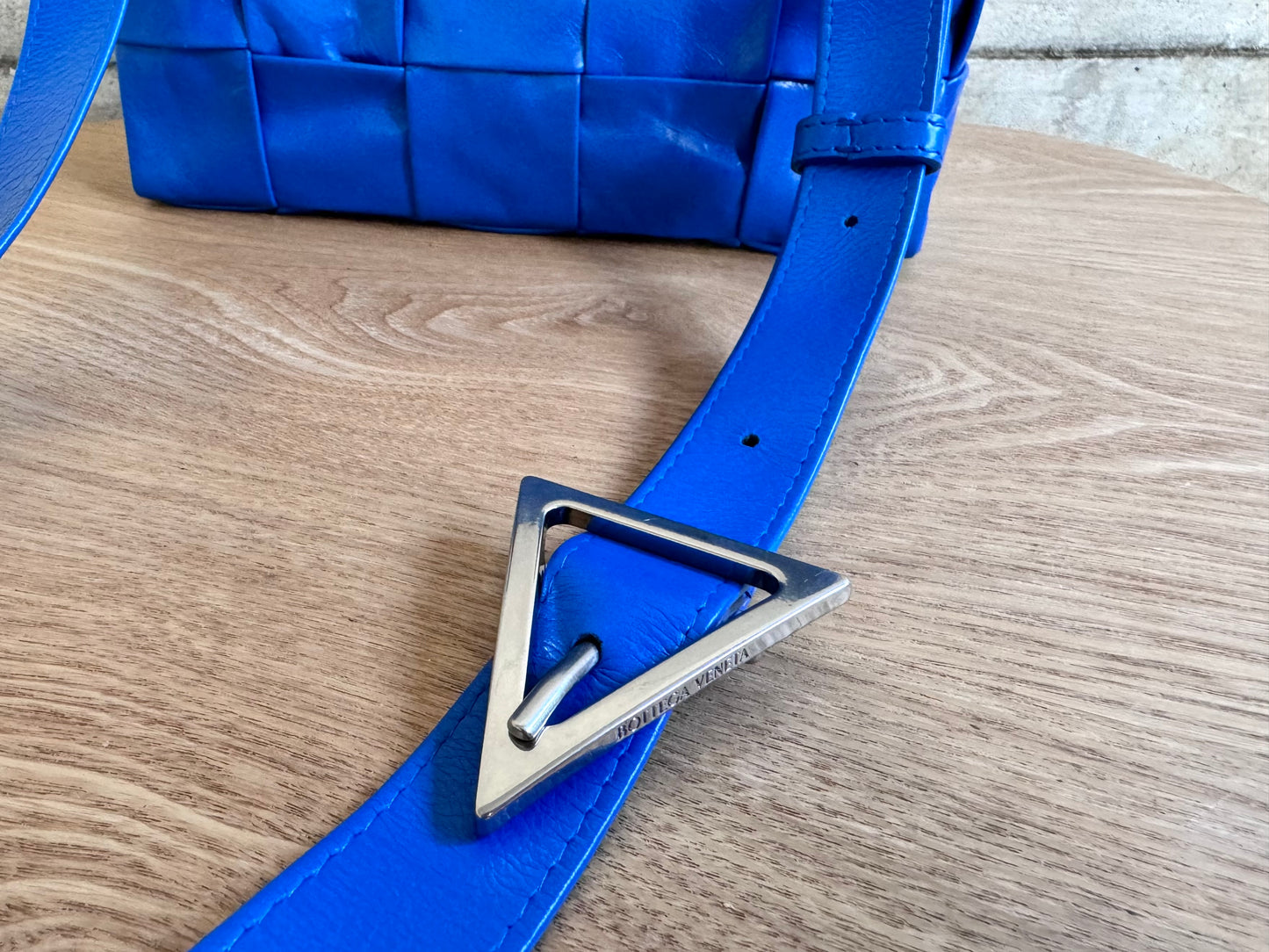 BOTTEGA VENETA Paper Calfskin Maxi Intreccio Cassette Bag