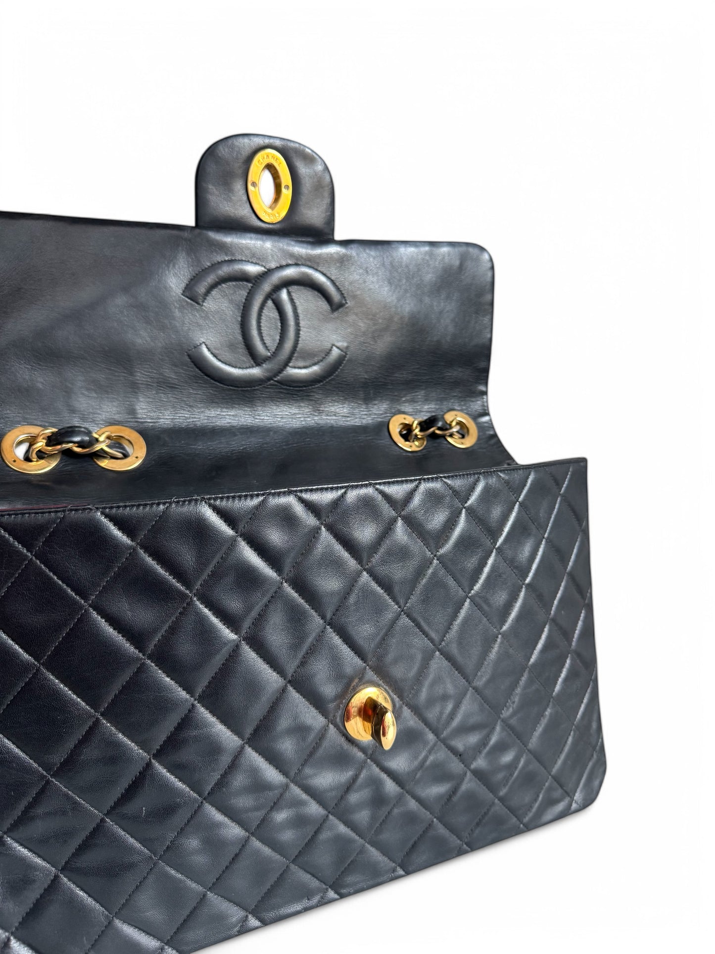 CHANEL Lambskin Quilted XL Jumbo Single Flap