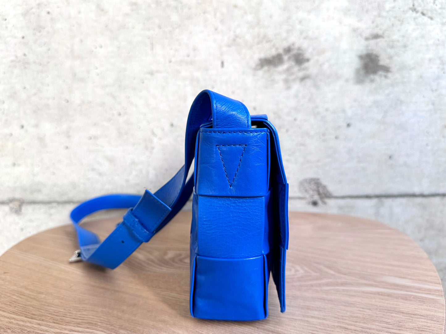 BOTTEGA VENETA Paper Calfskin Maxi Intreccio Cassette Bag