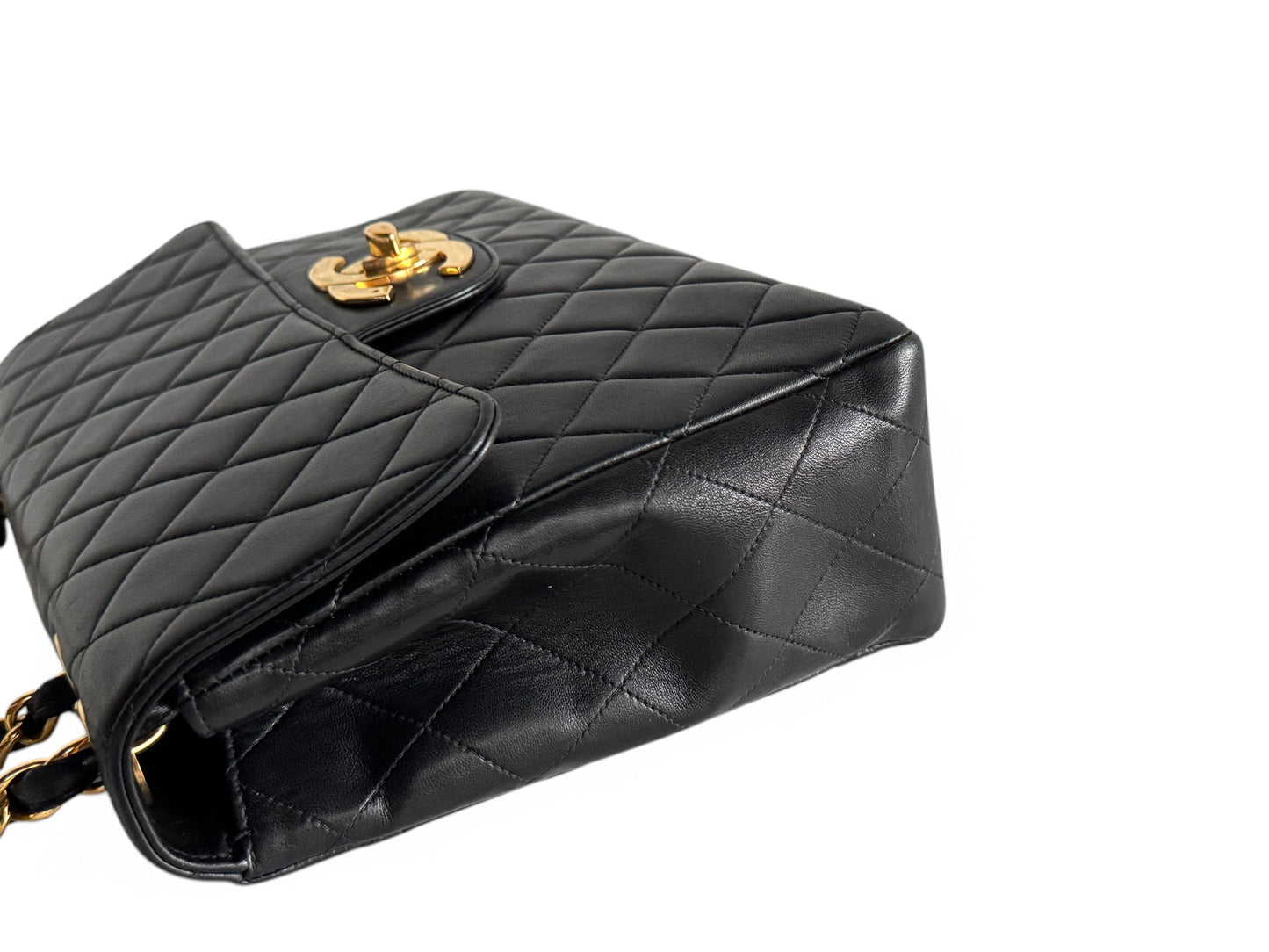CHANEL Classic Maxi Lambskin Leather Flap Bag