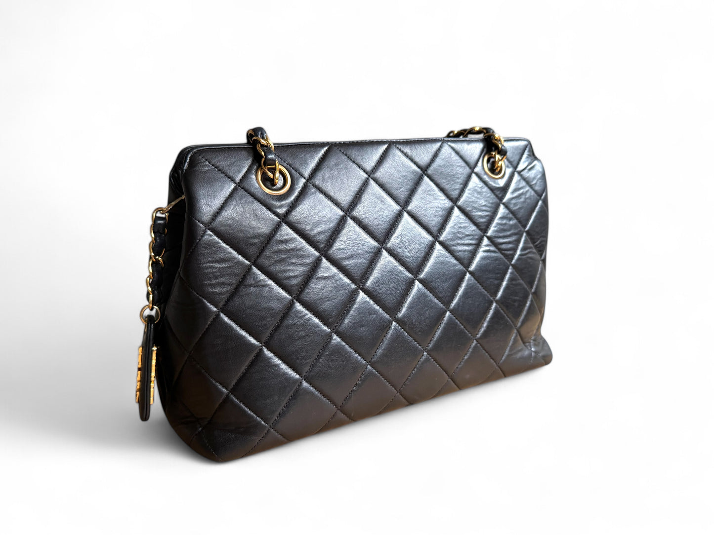CHANEL Lambskin Quilted Shoulder Bag