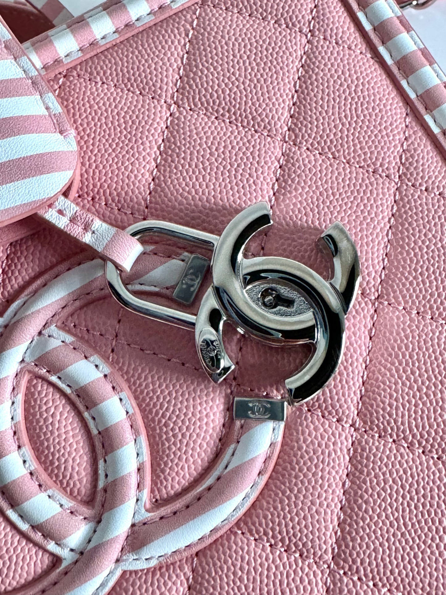CHANEL 2018 Filigree Vanity Top Handle Bag