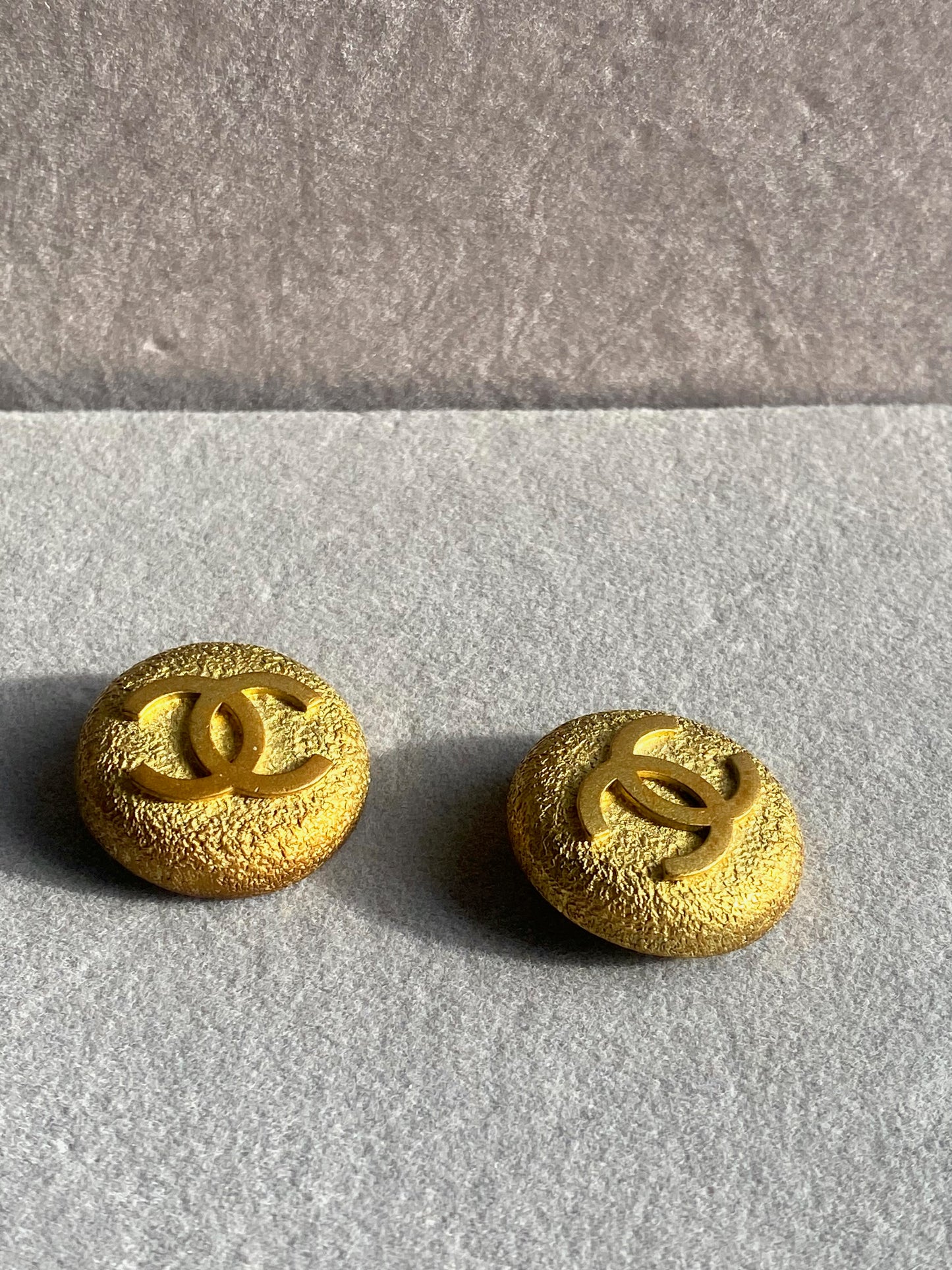 CHANEL Vintage CC Clip-On Earrings