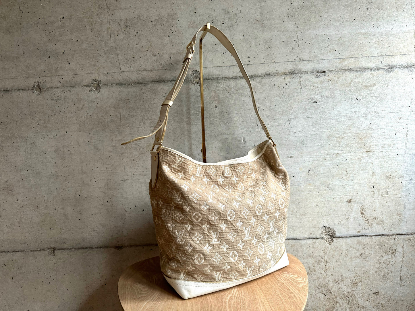 LOUIS VUITTON Monogram Sabbia Besace