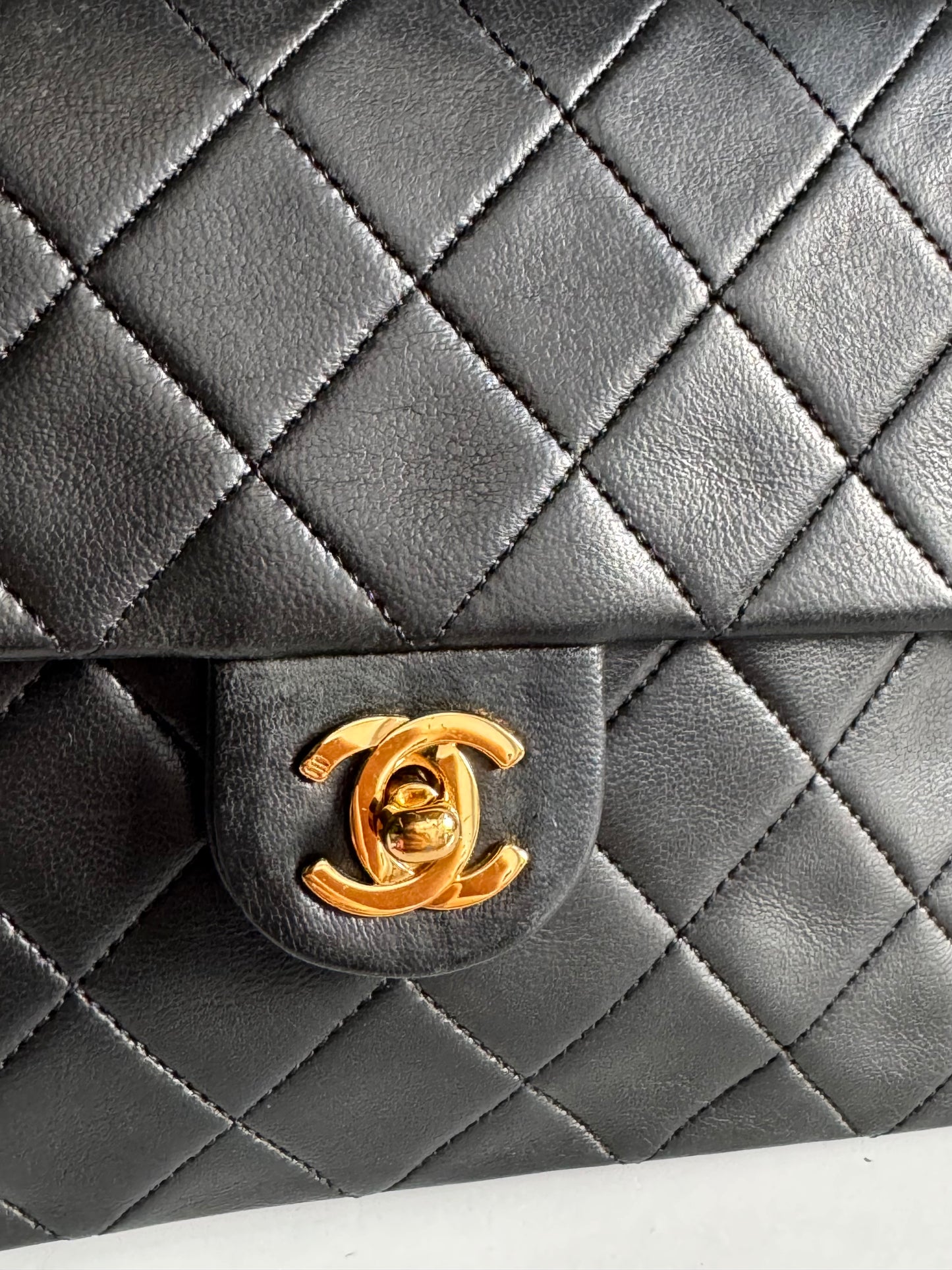 CHANEL Lambskin Quilted Small Single Flap