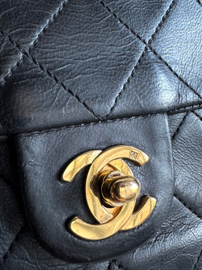 CHANEL Lambskin Quilted Small Single Flap