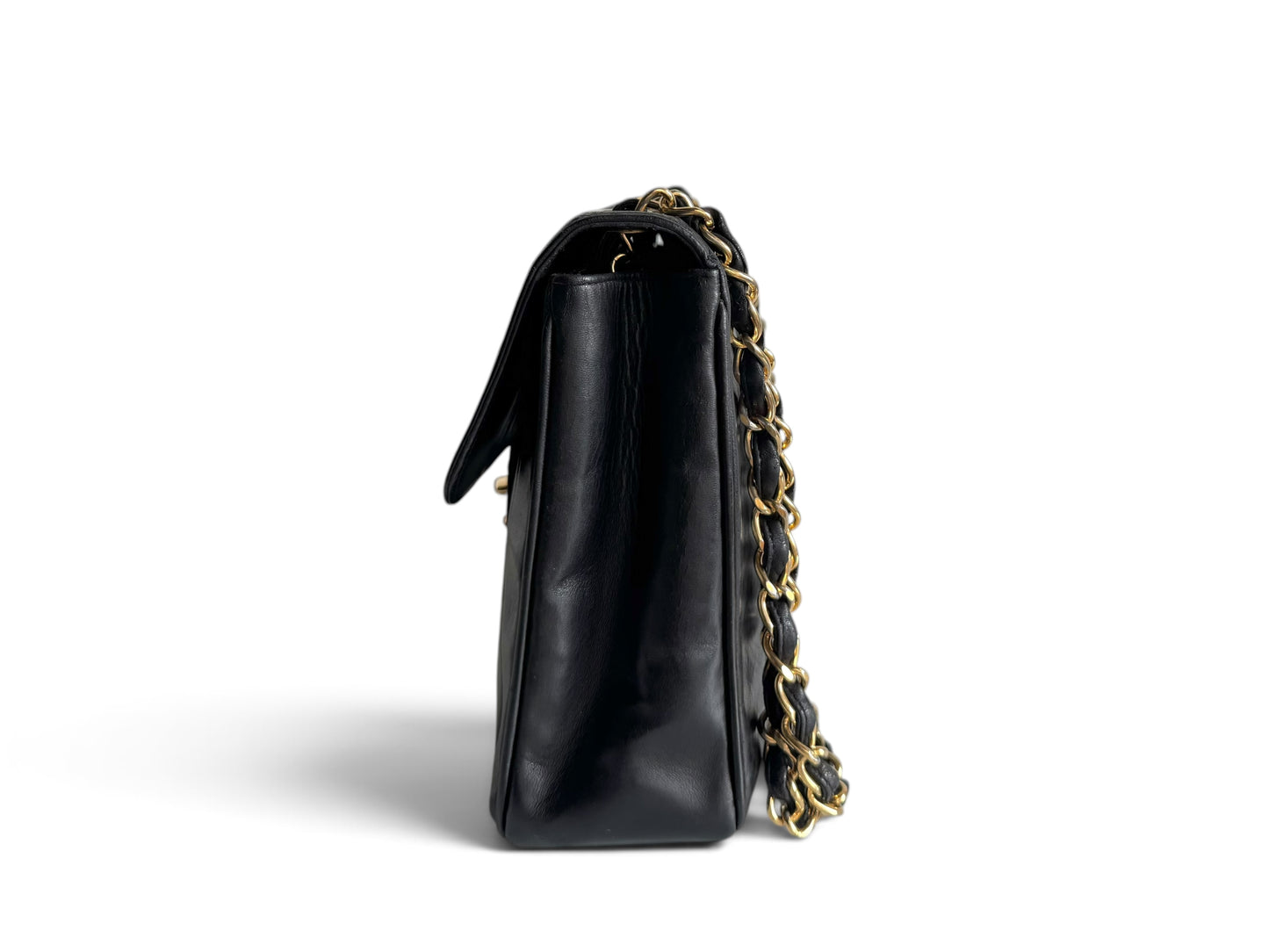 CHANEL Lambskin Vertical Quilt Jumbo Single Flap