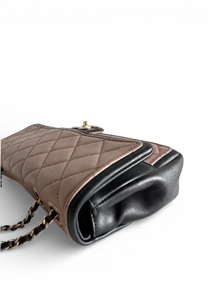 CHANEL Calfskin Quilted Medium Graphic Flap