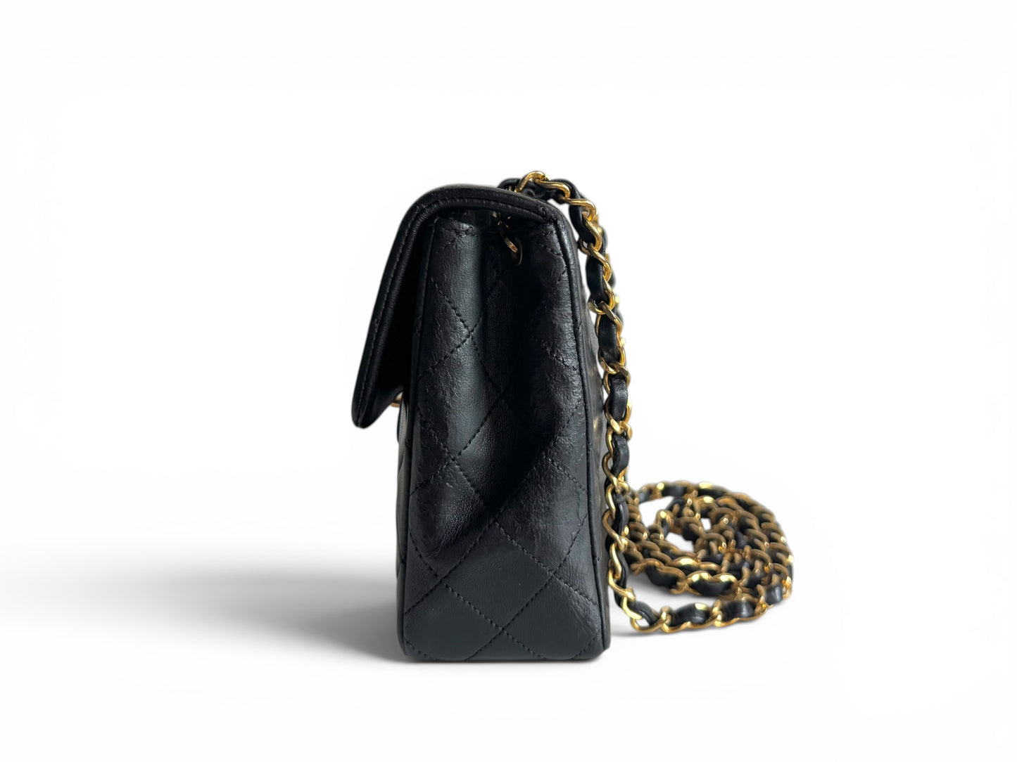 CHANEL Lambskin Quilted Small Single Flap
