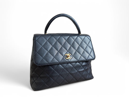CHANEL Caviar Quilted Jumbo Kelly Flap