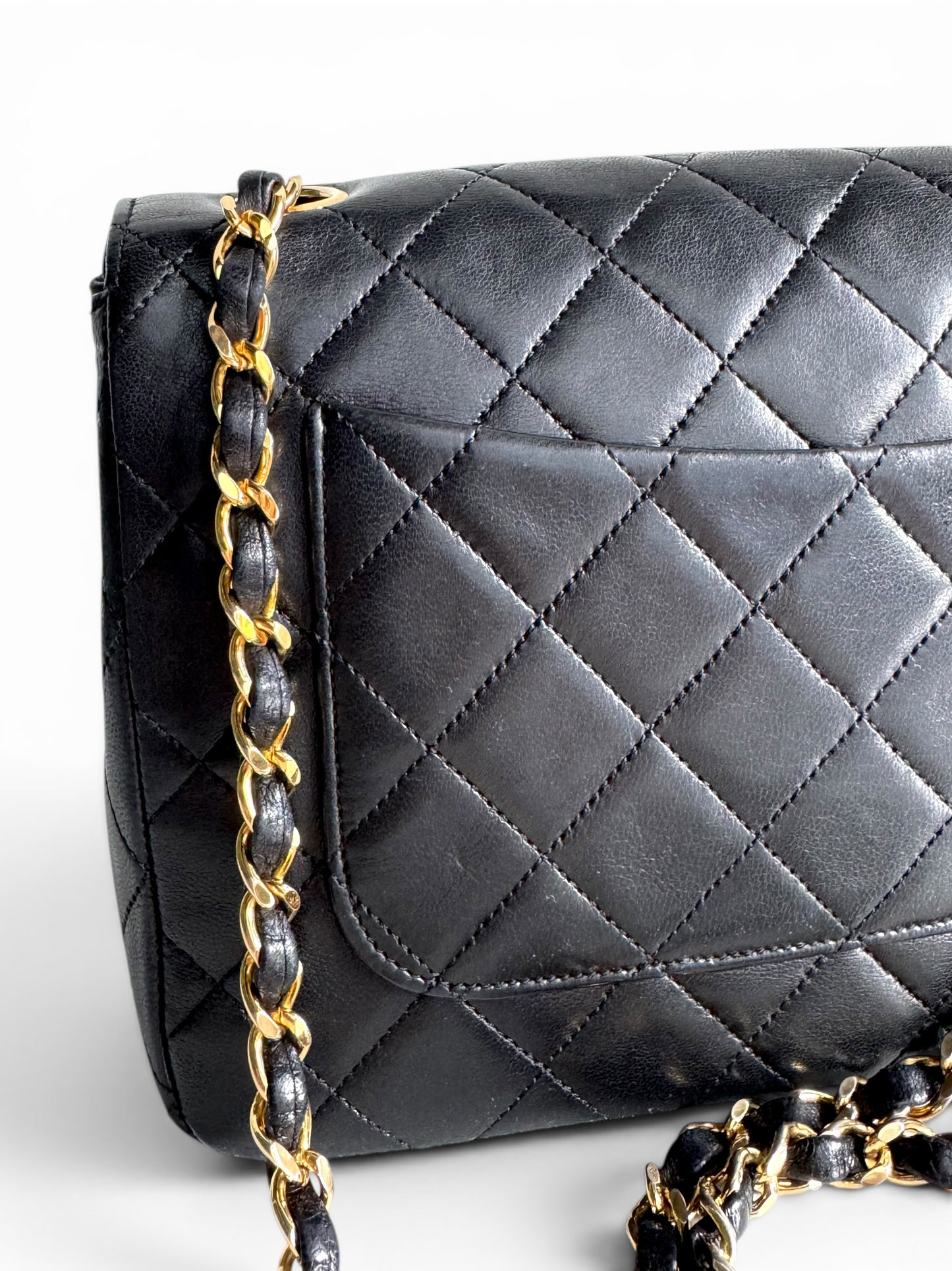 CHANEL Lambskin Vintage Single Flap Bag