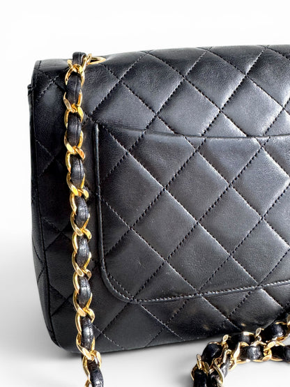 CHANEL Lambskin Vintage Single Flap Bag