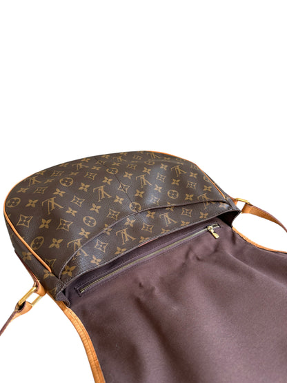 LOUIS VUITTON Monogram Menilmontant