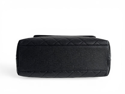 CHANEL Caviar Quilted Jumbo Kelly Flap