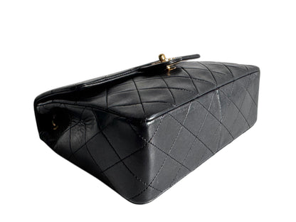 CHANEL Lambskin Quilted Small Single Flap
