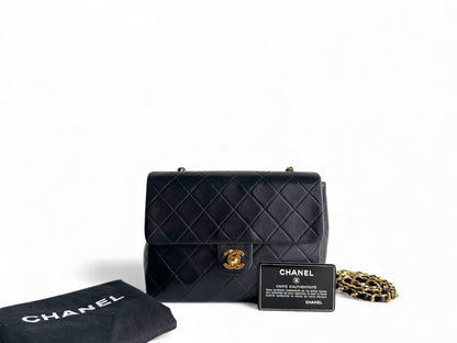 CHANEL Lambskin Quilted Small Single Flap