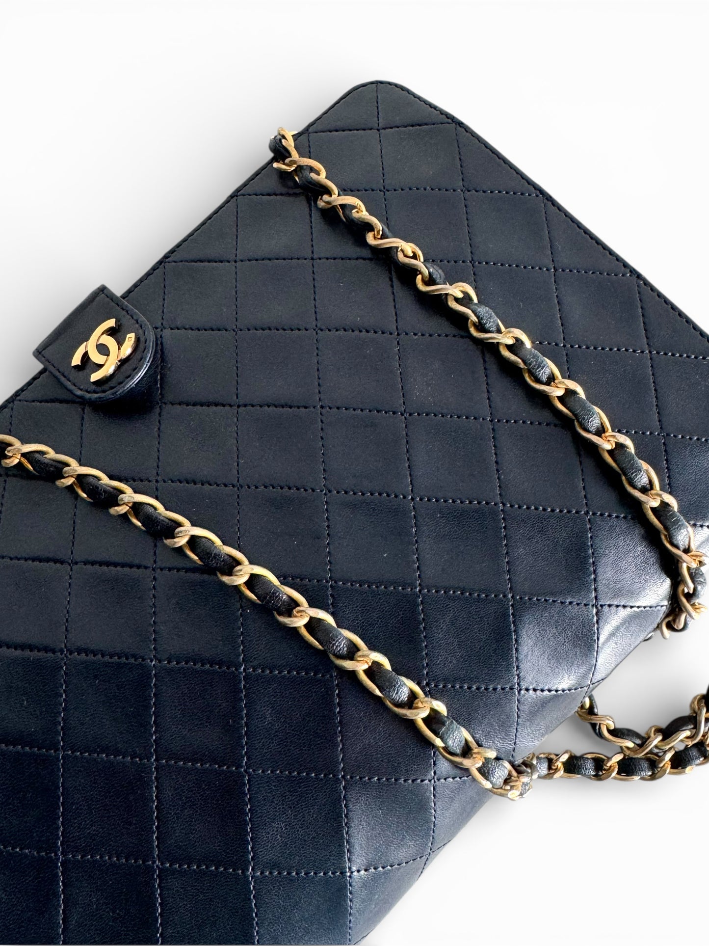CHANEL Vintage Navy Lambskin Quilted Shoulder Bag