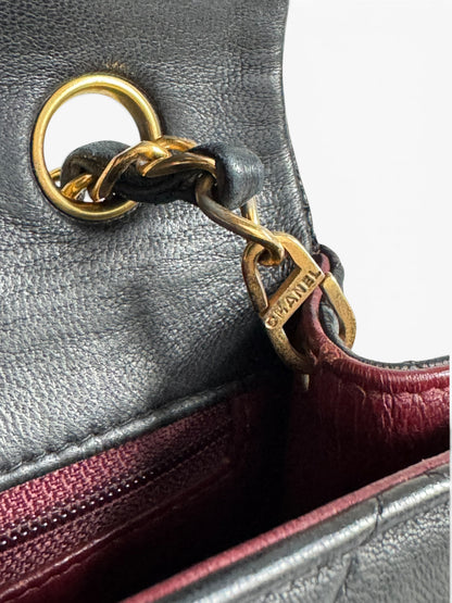 CHANEL Lambskin Quilted Small Single Flap