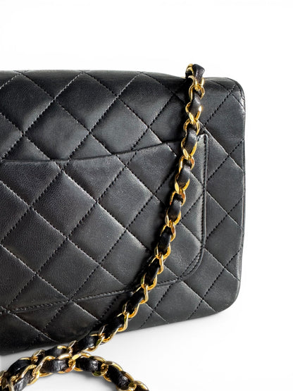 CHANEL Lambskin Vintage Single Flap Bag