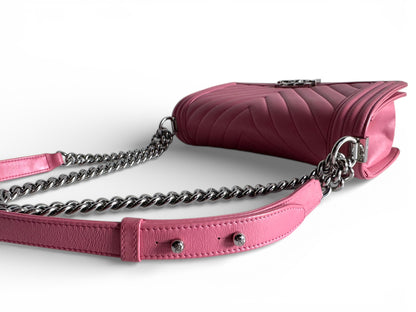 CHANEL Lambskin Chevron Quilted Medium Boy Flap