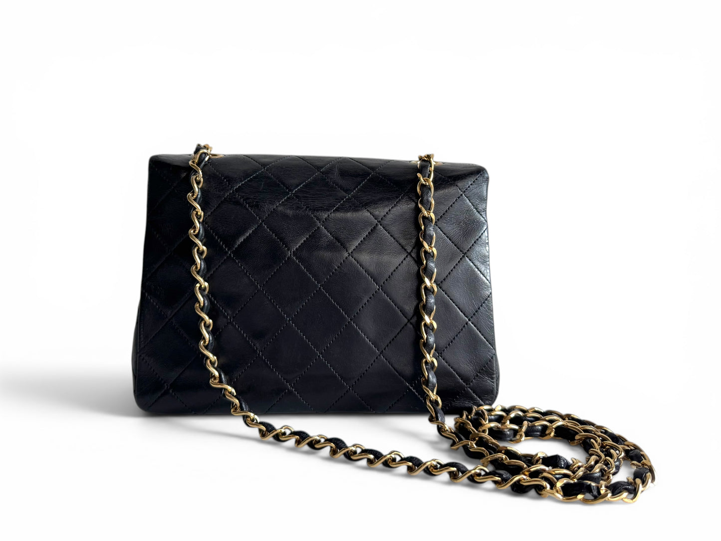 CHANEL Lambskin Quilted Small Single Flap