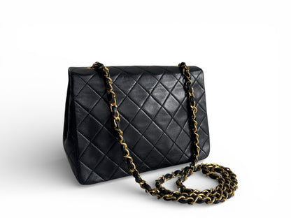 CHANEL Lambskin Quilted Small Single Flap