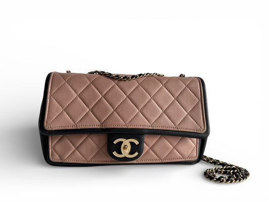 CHANEL Calfskin Quilted Medium Graphic Flap