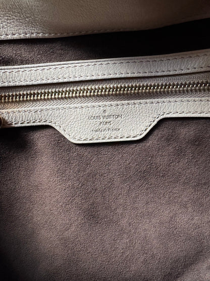 LOUIS VUITTON Mahina Cirrus PM