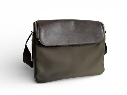 Louis Vuitton Taiga Taimyr Messenger Bag