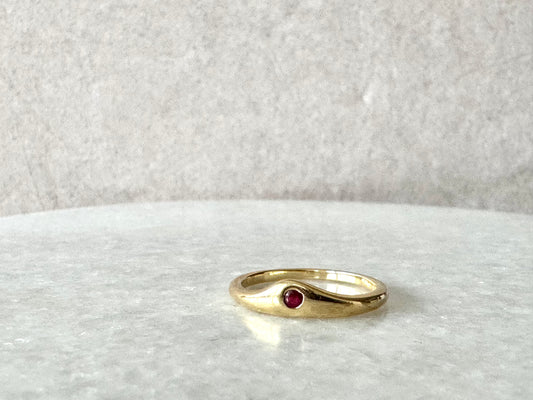 Tiffany & Co. Wave Ring Ruby in 750 Yellow Gold