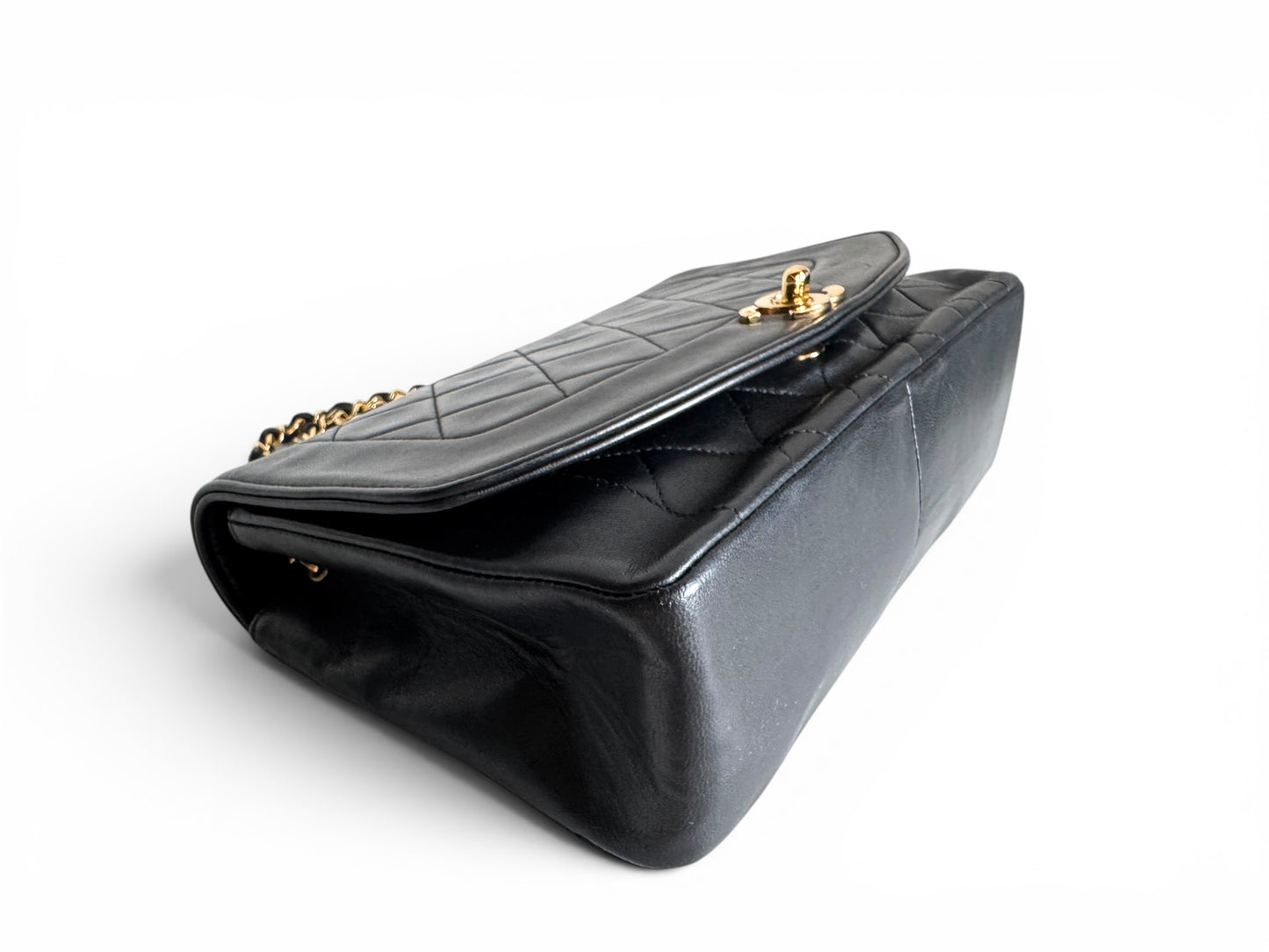 CHANEL Lambskin Diana Quilted Medium Single Flap