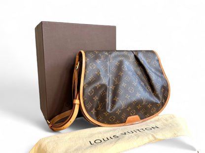 LOUIS VUITTON Monogram Menilmontant