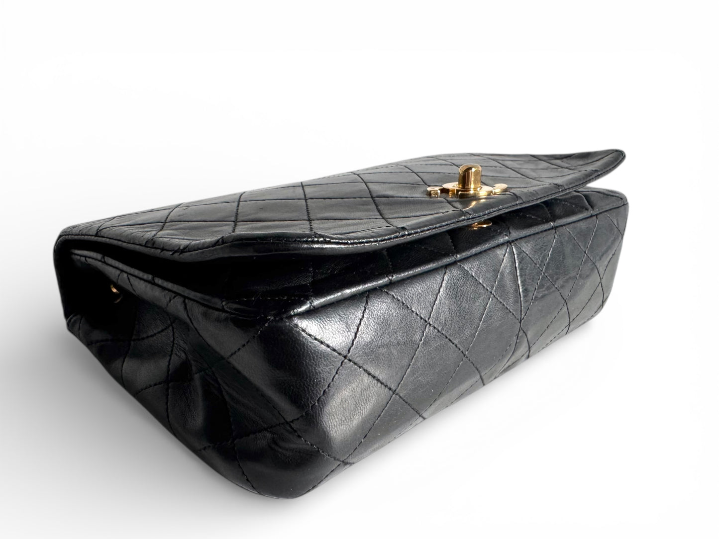 CHANEL Lambskin Vintage Single Flap Bag