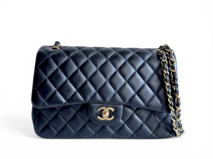 CHANEL Lambskin Quilted Jumbo Double Flap