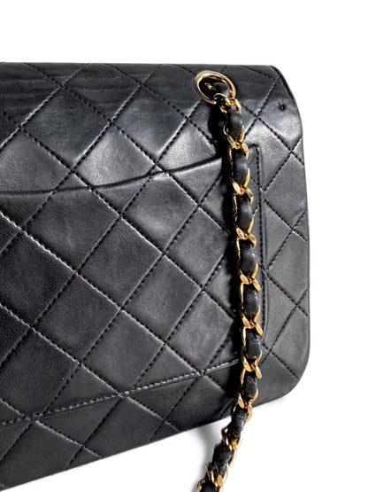 CHANEL Vintage Single Flap Bag Black