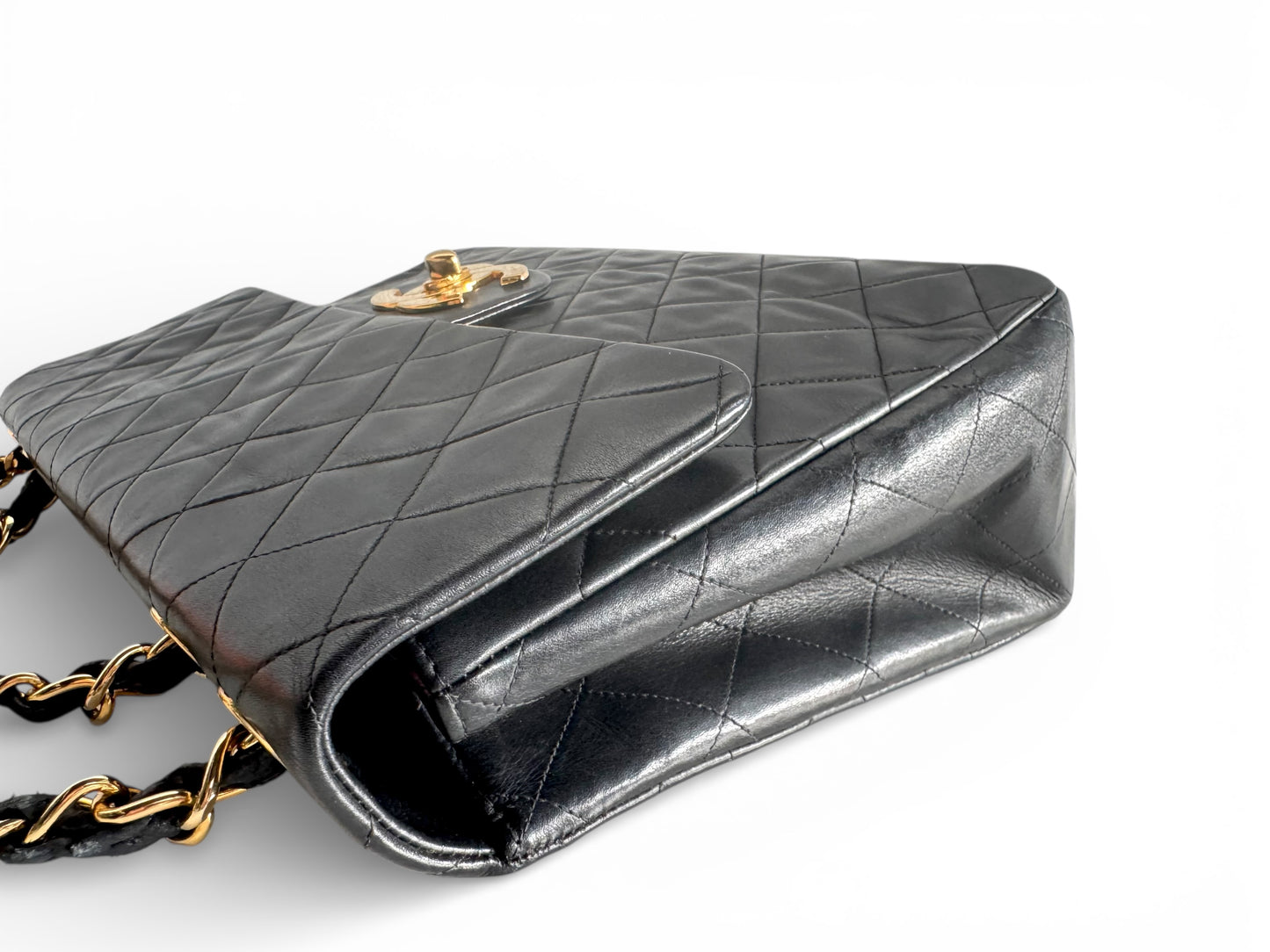 CHANEL Lambskin Quilted XL Jumbo Single Flap Bag