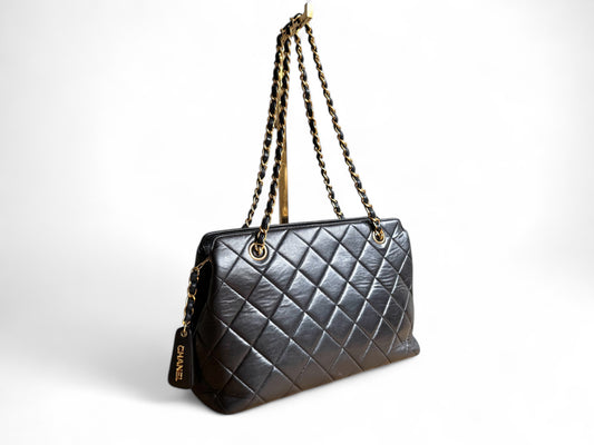 CHANEL Lambskin Quilted Shoulder Bag