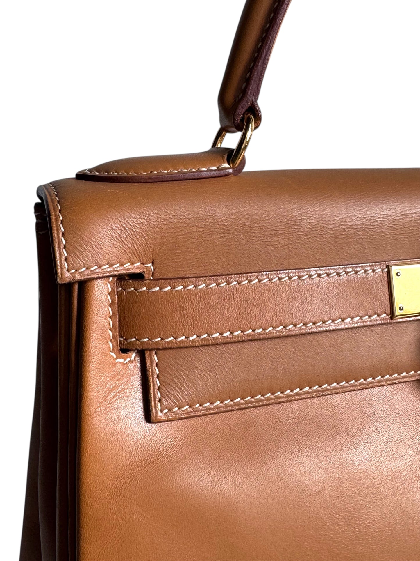 Hermès Box Kelly 28 in Natural with Gold Hardware