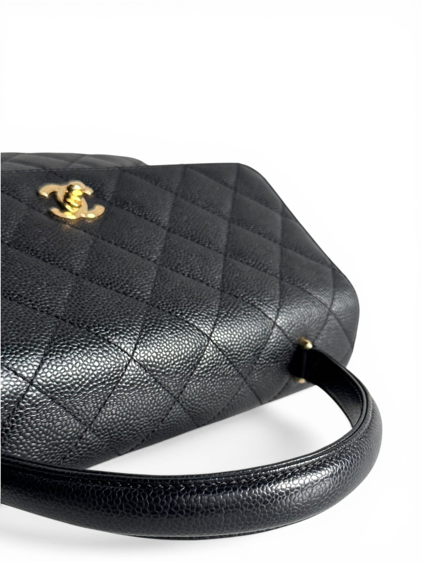 CHANEL Caviar Quilted Jumbo Kelly Flap
