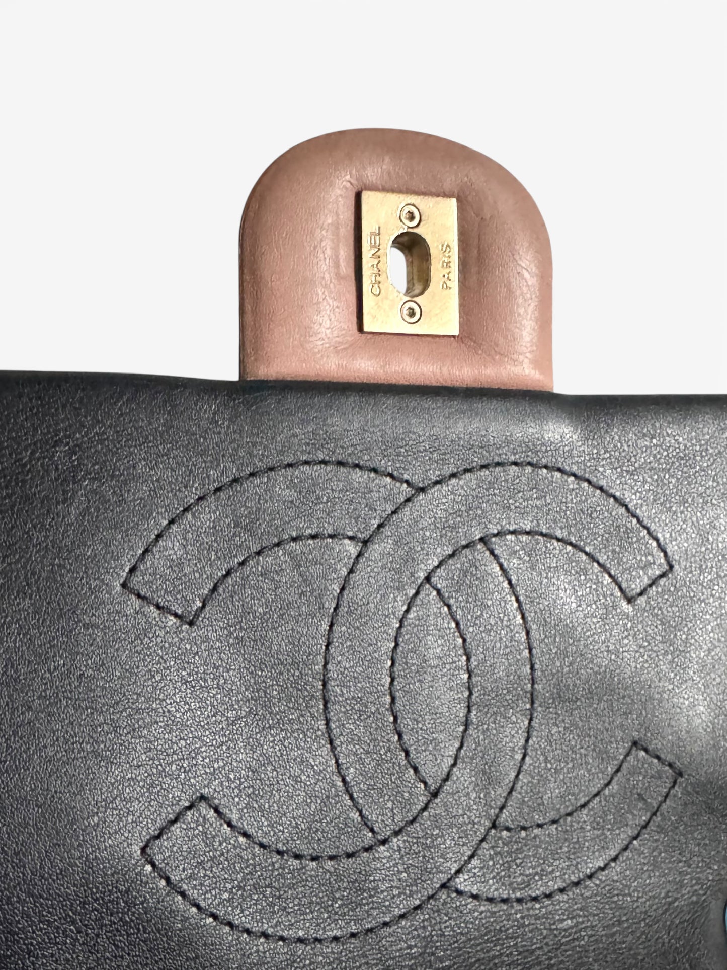 CHANEL Calfskin Quilted Medium Graphic Flap