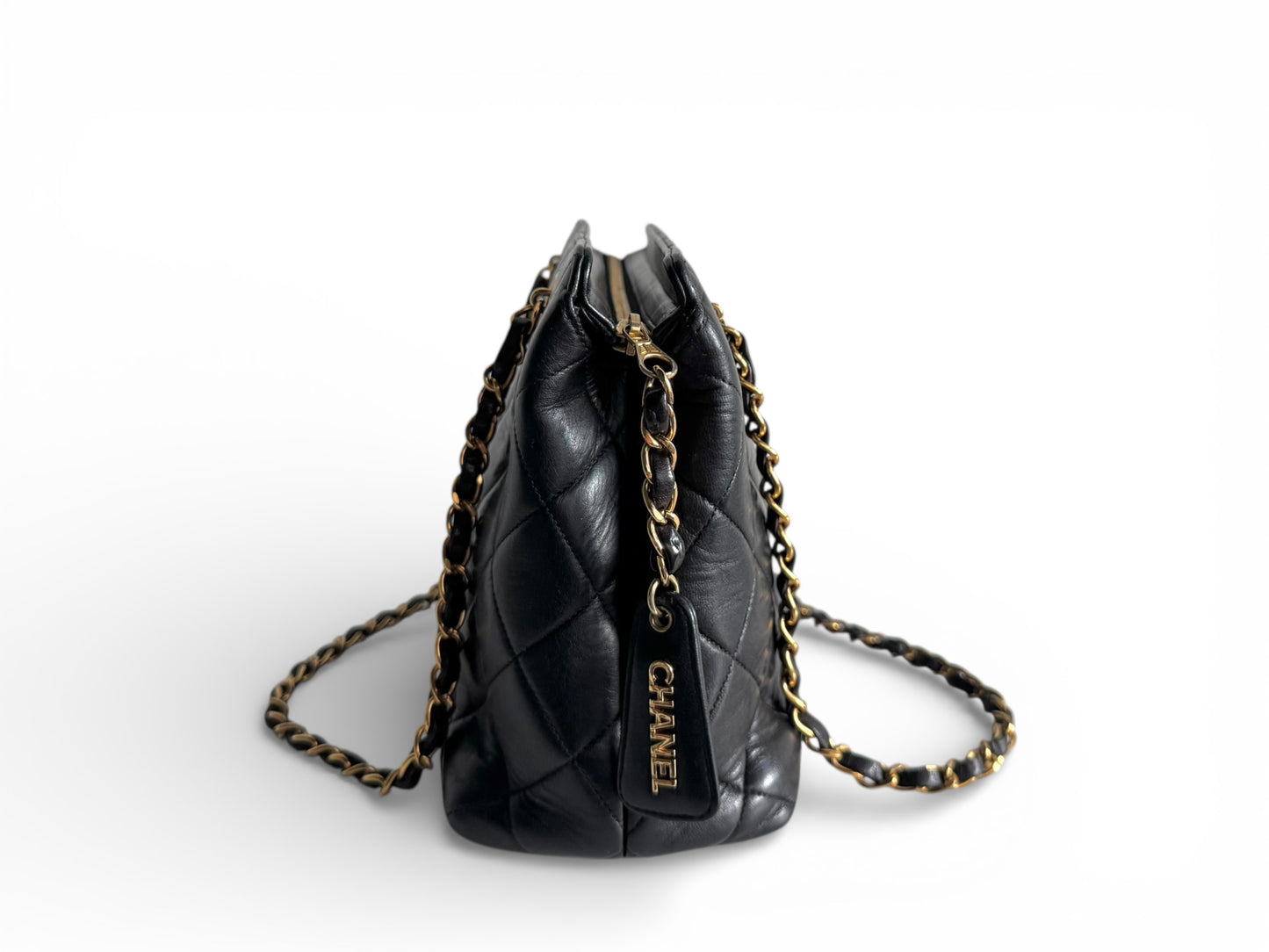 CHANEL Lambskin Quilted Shoulder Bag