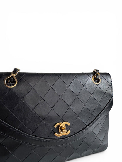 CHANEL Lambskin Quilted Medium Single Flap