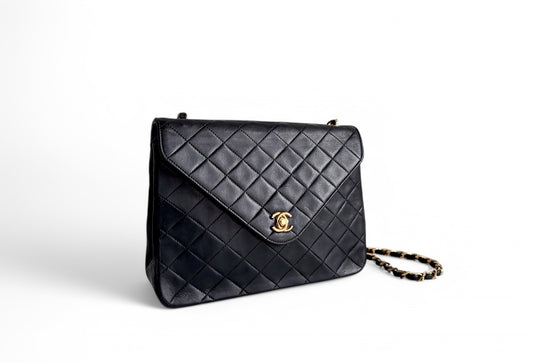CHANEL Lambskin Diamond Stitch Envelope Single Flap