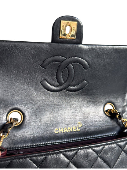 CHANEL Lambskin Quilted Small Single Flap