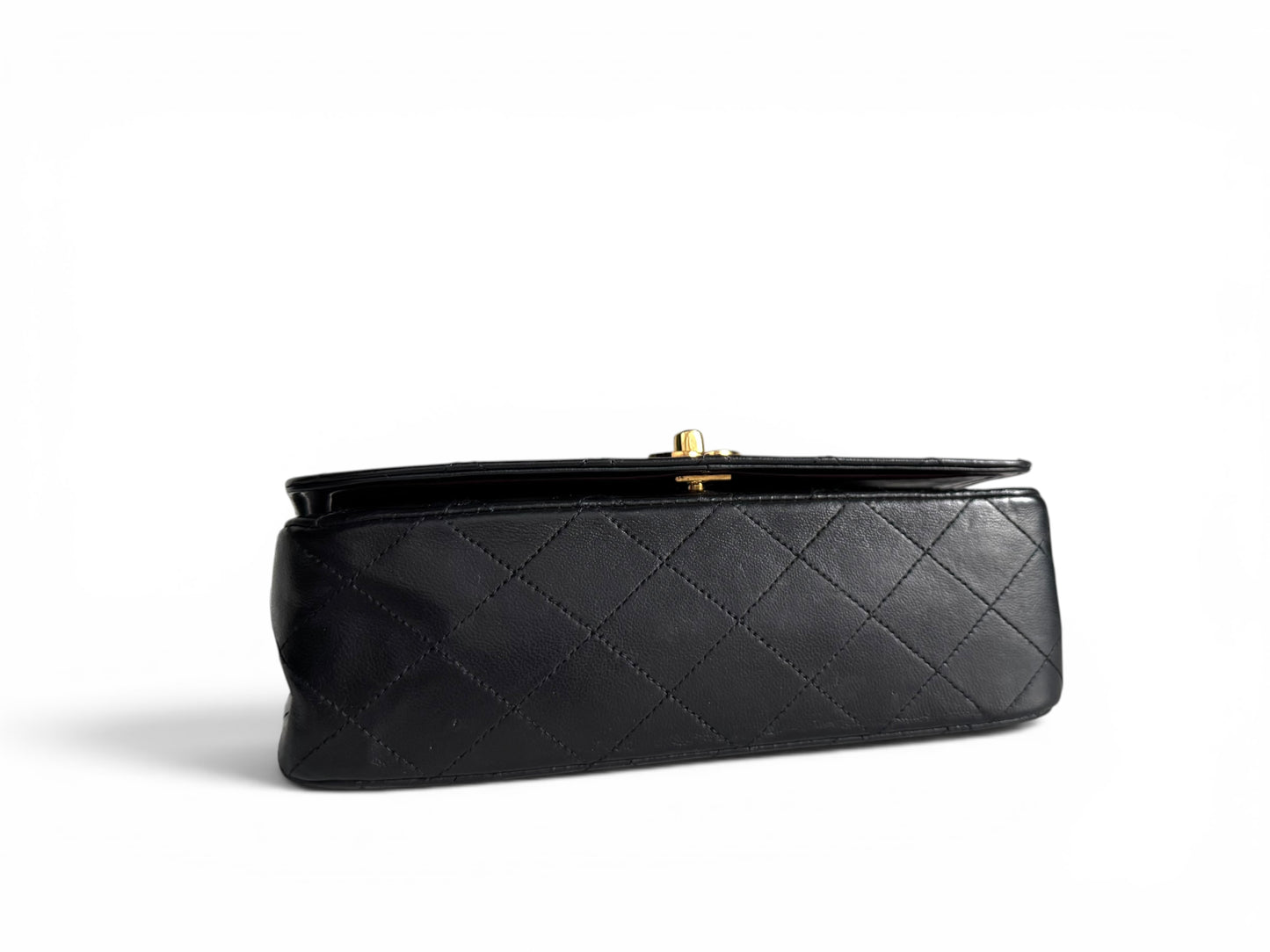 CHANEL Lambskin Quilted Small Single Flap