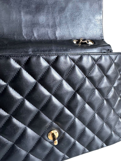 CHANEL Lambskin Quilted Jumbo Single Flap