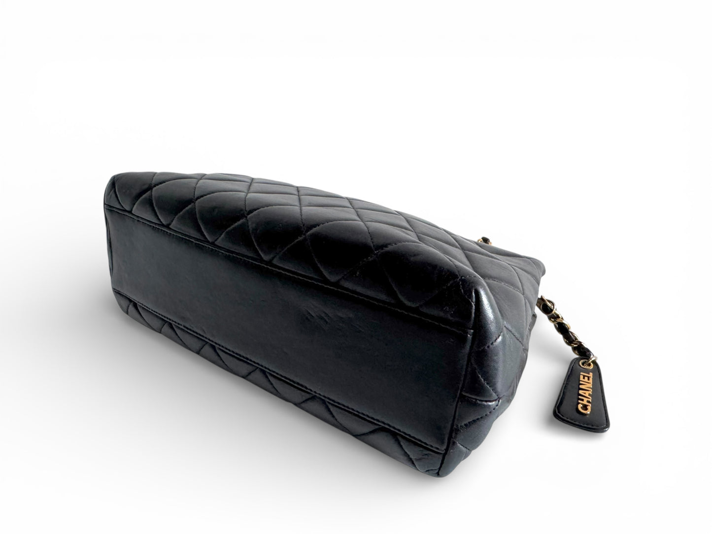 CHANEL Lambskin Quilted Shoulder Bag