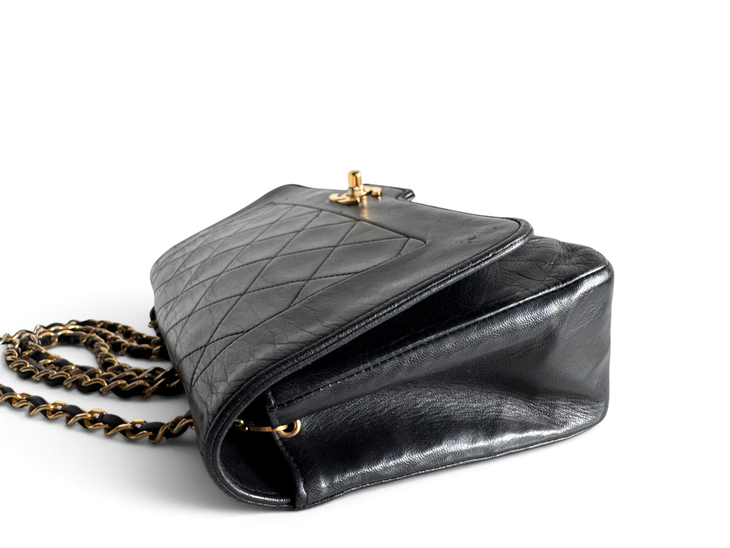 CHANEL Classic Lambskin Single Flap