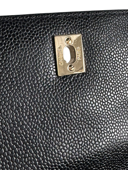 CHANEL Caviar Quilted Jumbo Kelly Flap